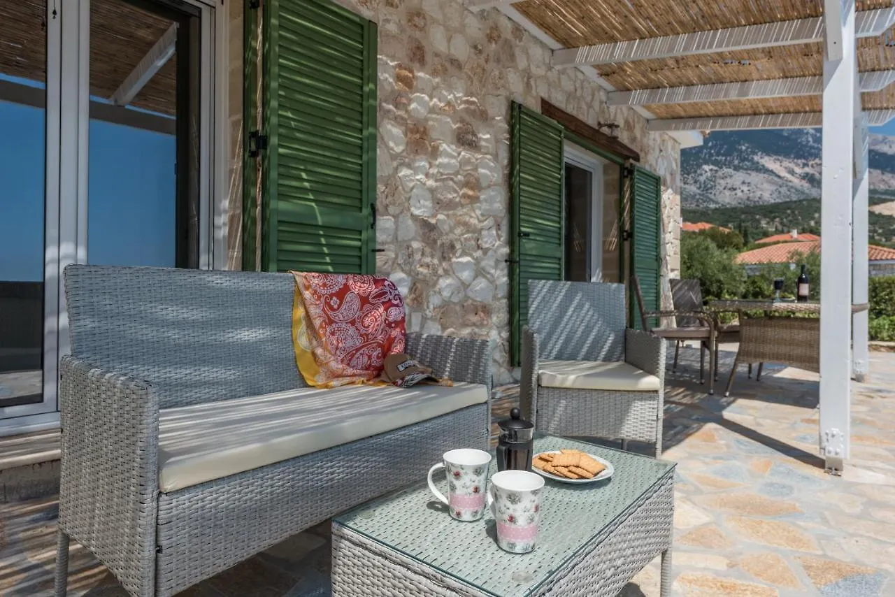 Trapezaki Garden Villas Mousata