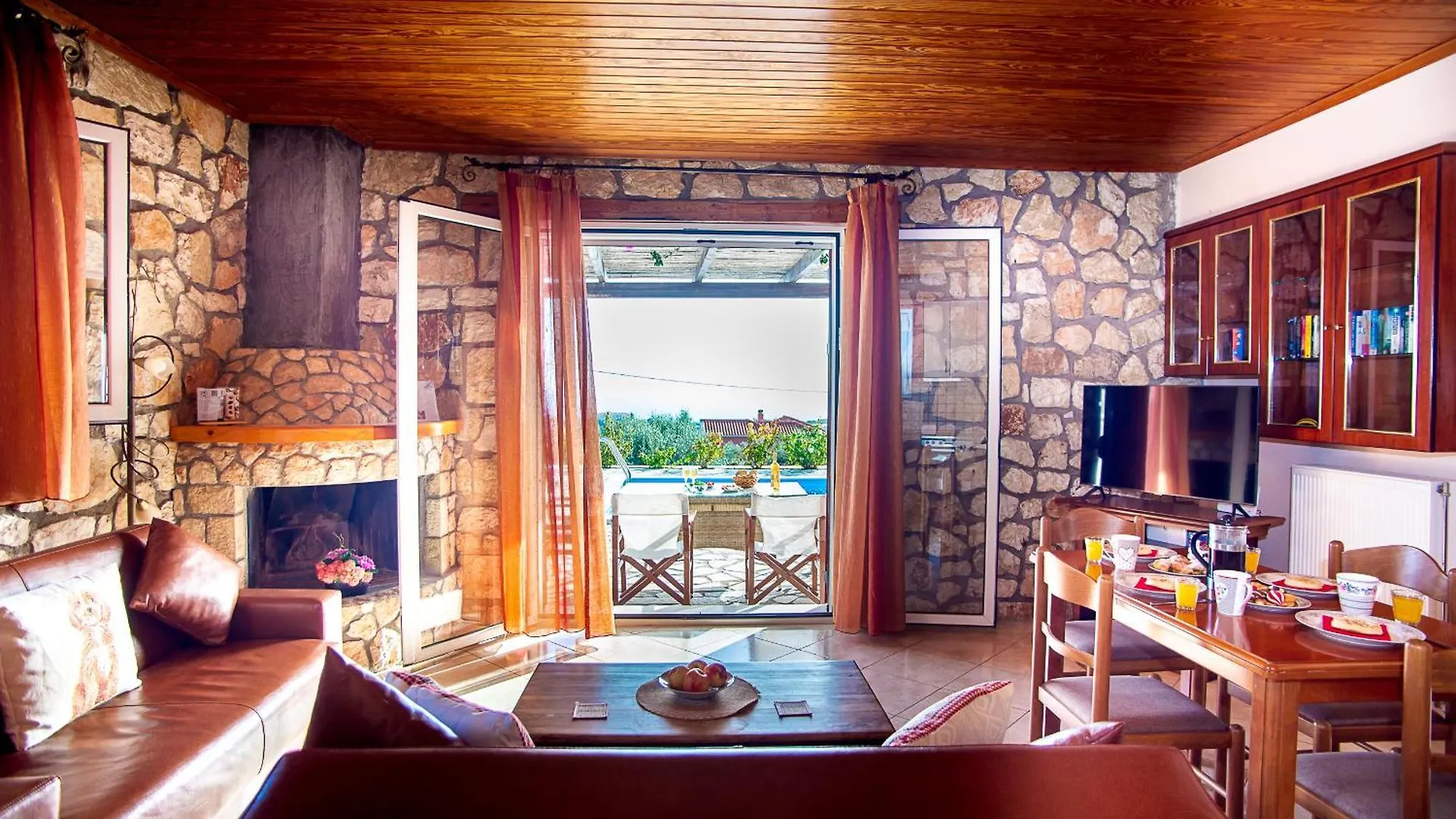 Trapezaki Garden Villas Mousata