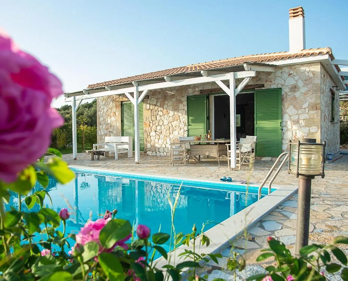 Trapezaki Garden Villas Mousata