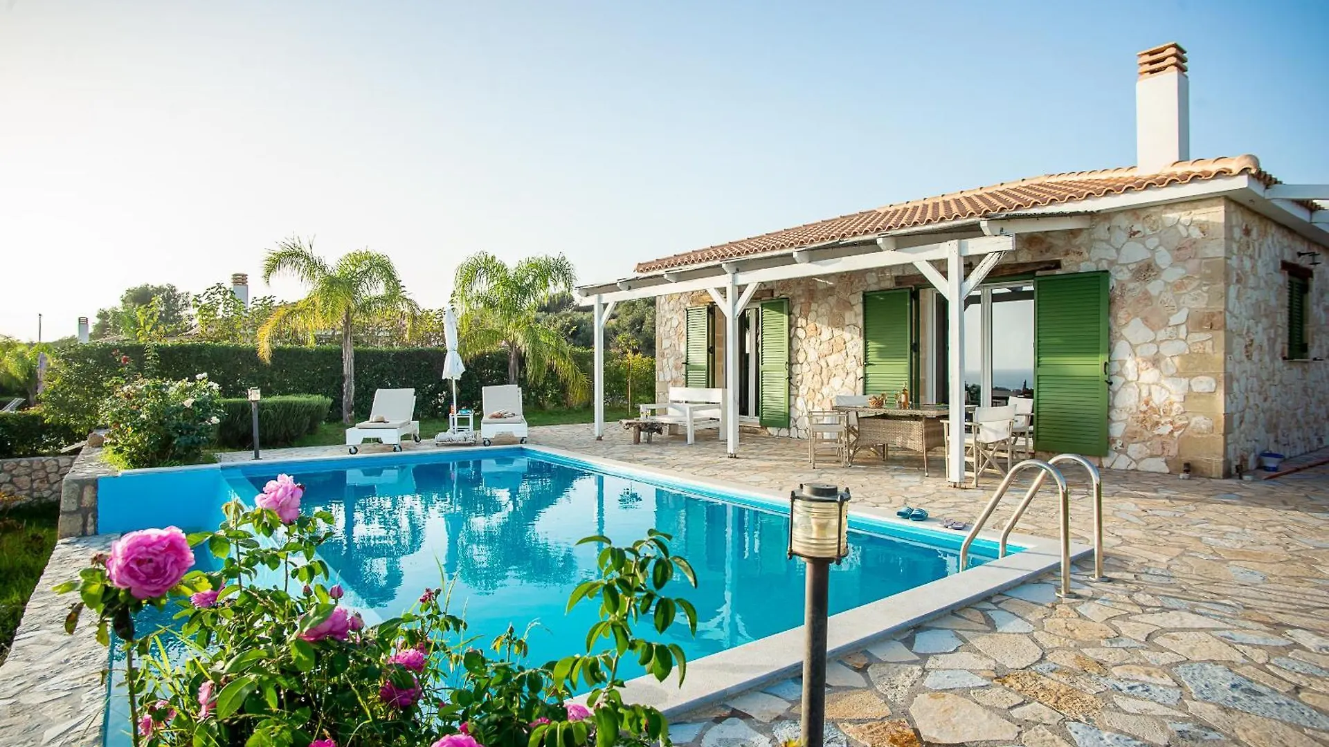 Trapezaki Garden Villas Mousata