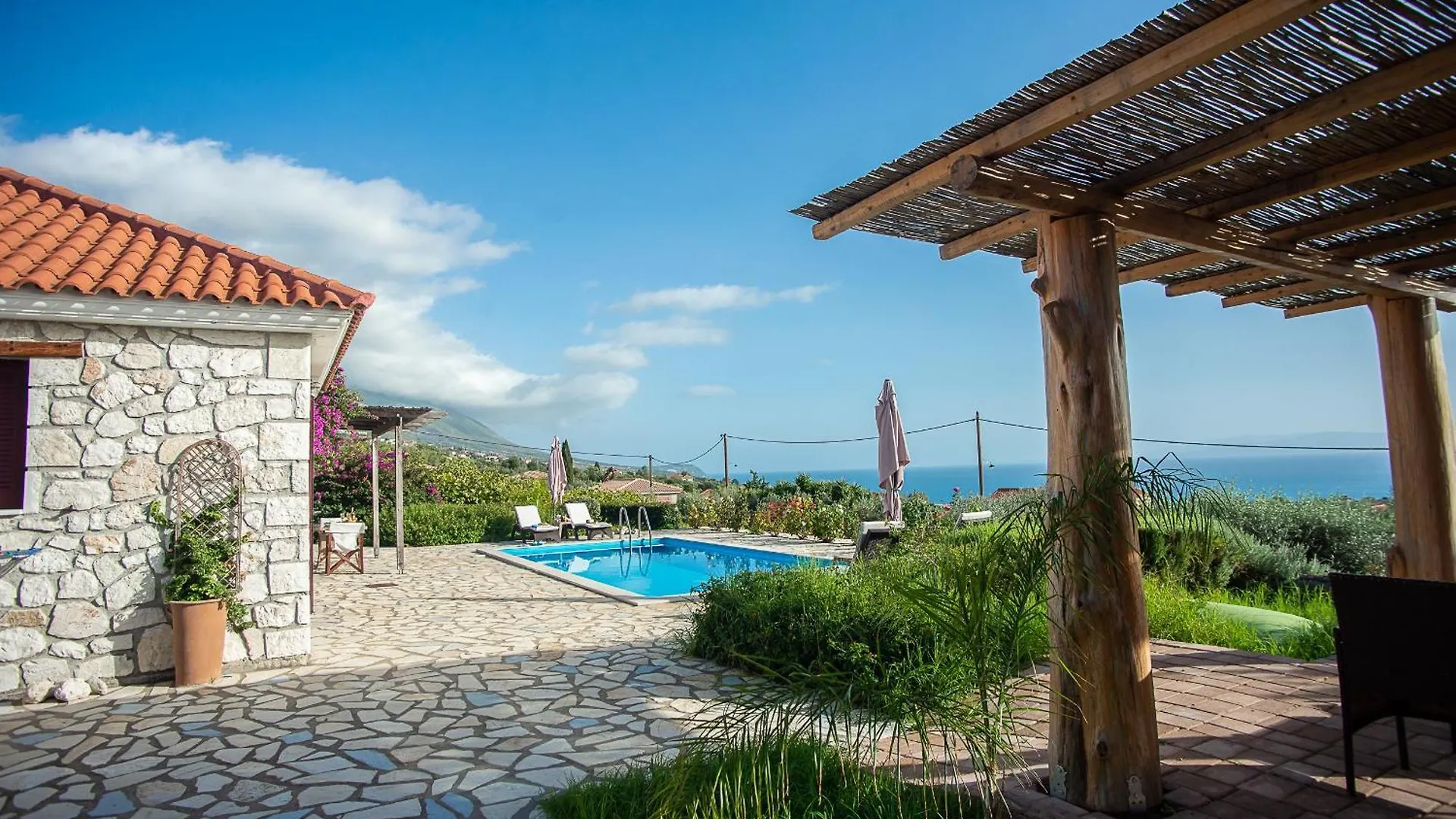 Trapezaki Garden Villas Мусата